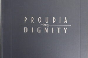 旧車カタログ 三菱自動車 プラウディア（Proudia） ディグニティ（Dignity）