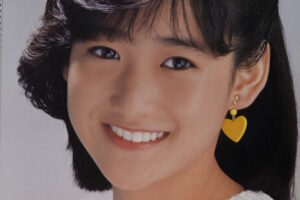 岡田有希子ポスター 恋、はじめまして