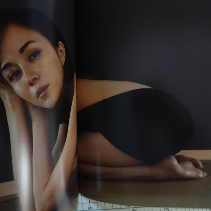 【直筆サイン入り】比嘉愛未写真集『本心』